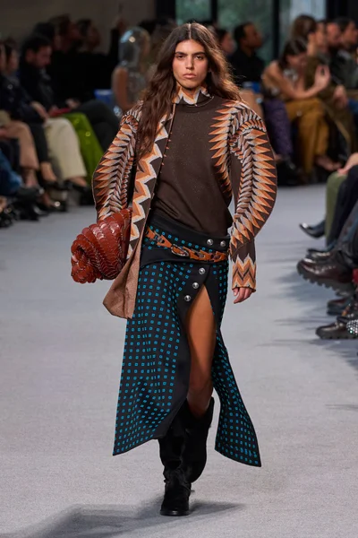 Look 21